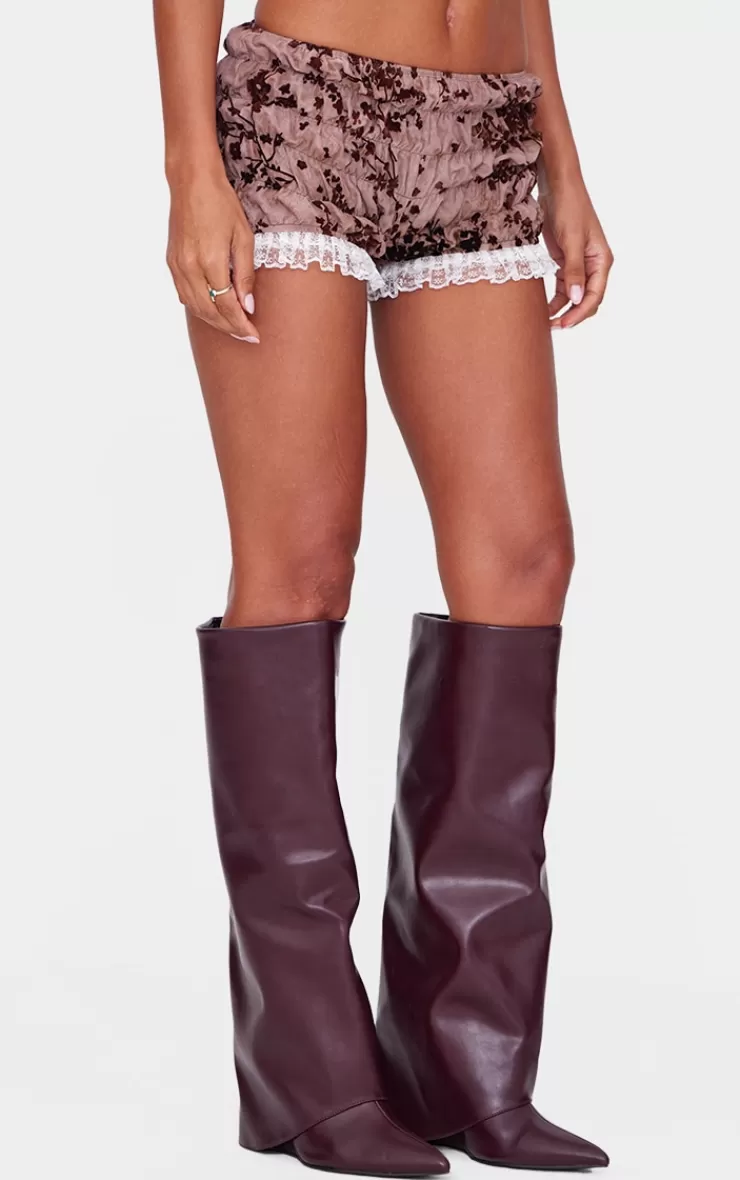 PrettyLittleThing Devore Ruched Frill Hem Bloomers< Going Out