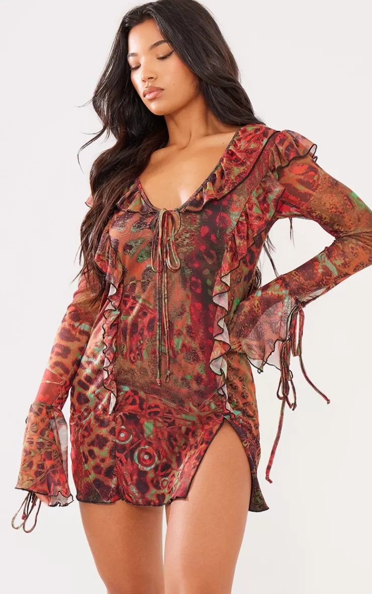 PrettyLittleThing Abstract Printed Double Mesh Long Sleeve Shift Dress< Shift Dresses