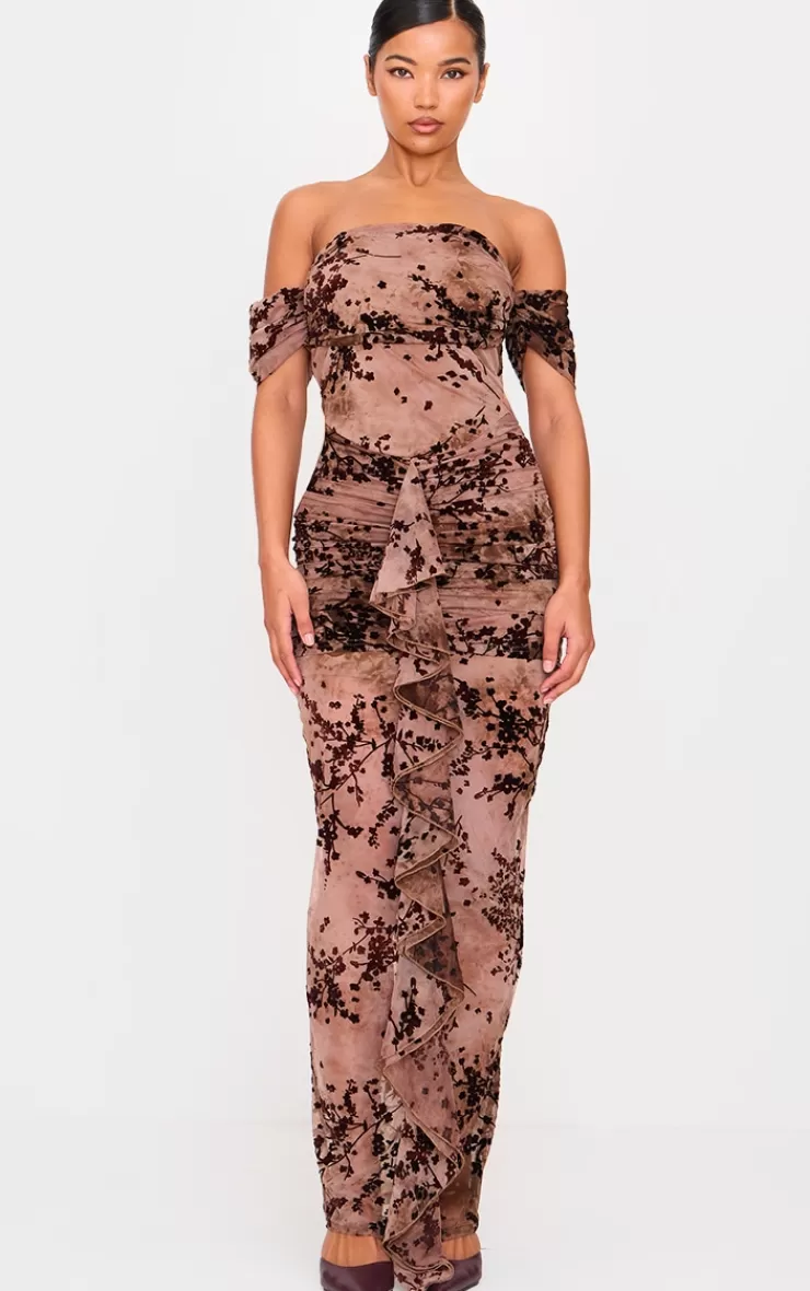 PrettyLittleThing Floral Devore Corset Bardot Ruched Frill Maxi Dress< Wedding Shop