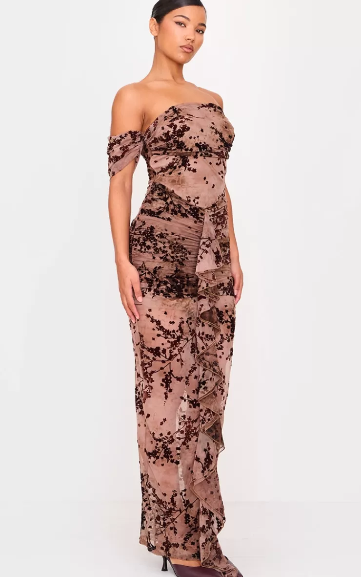 PrettyLittleThing Floral Devore Corset Bardot Ruched Frill Maxi Dress< Wedding Shop