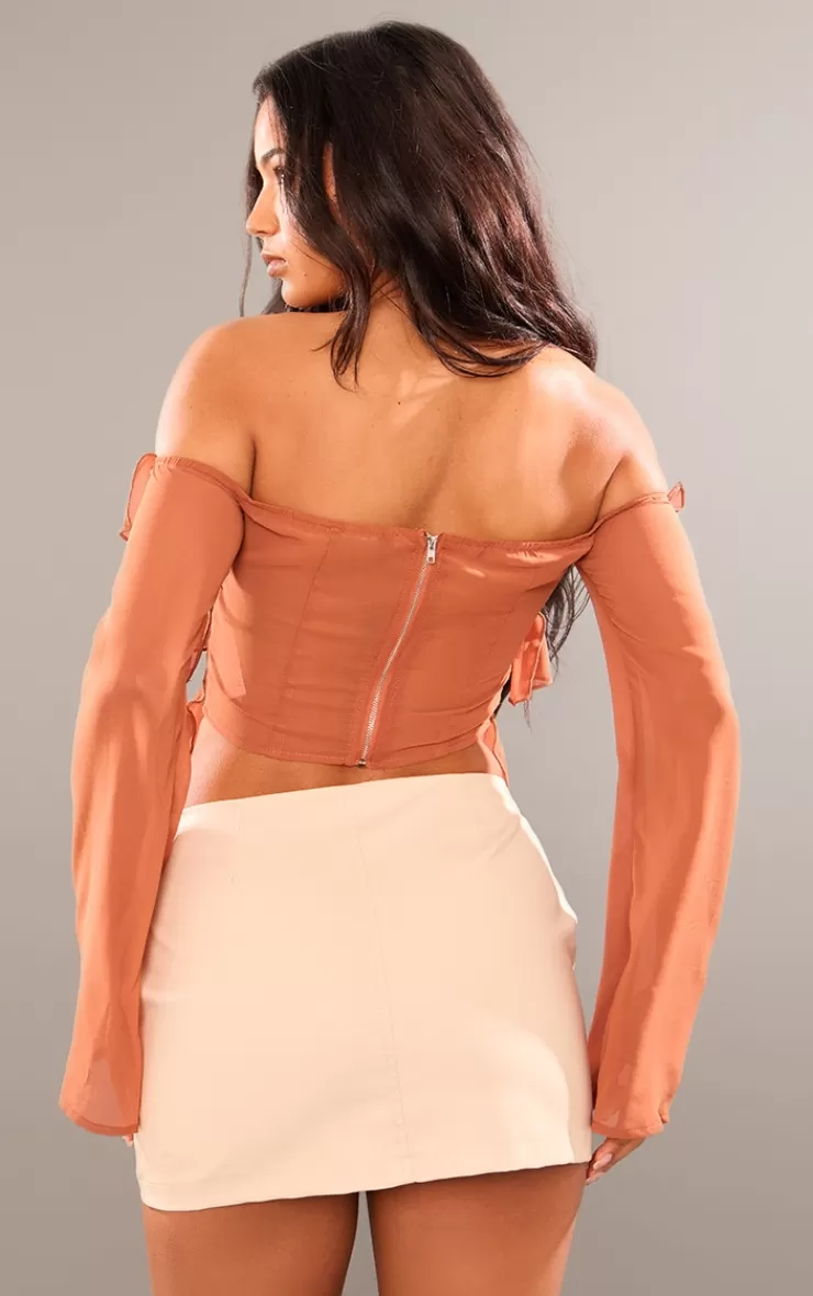 PrettyLittleThing Halter Neck Ruffle Detail Bardot Sleeve Top< Going Out