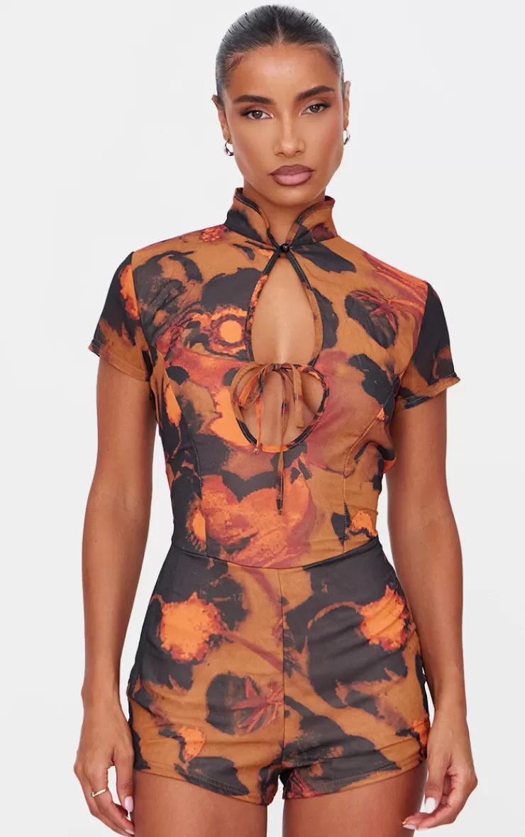 PrettyLittleThing Print Keyhole Cut Out Tie Romper< Going Out