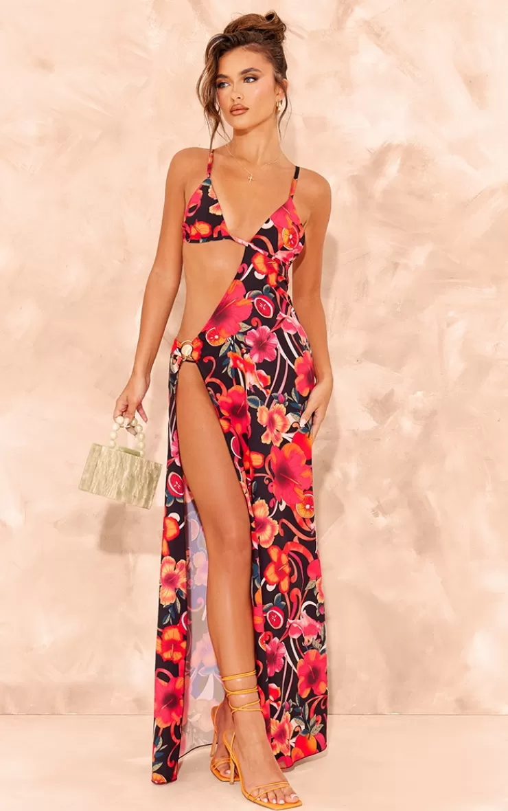 PrettyLittleThing Print Trim Detail Side Cut Out Maxi Dress< Maxi Dresses