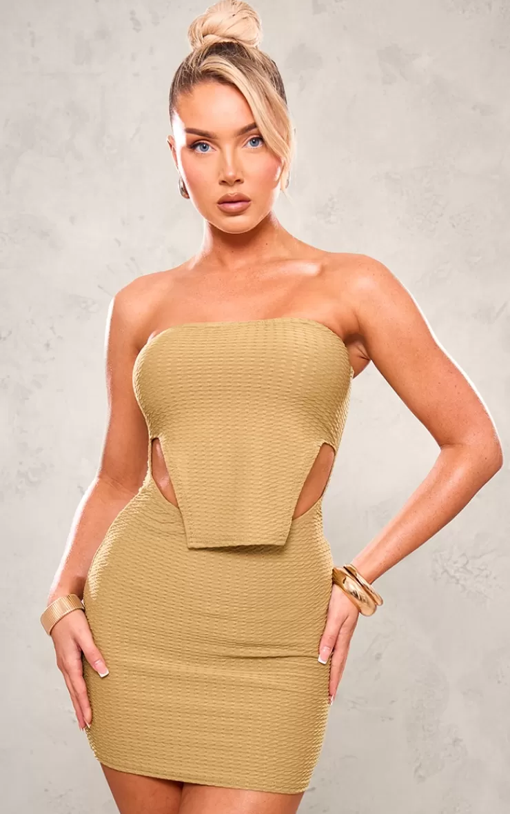 PrettyLittleThing Textured Bandeau Stirrup Hem Bodycon Dress< Strapless Dresses