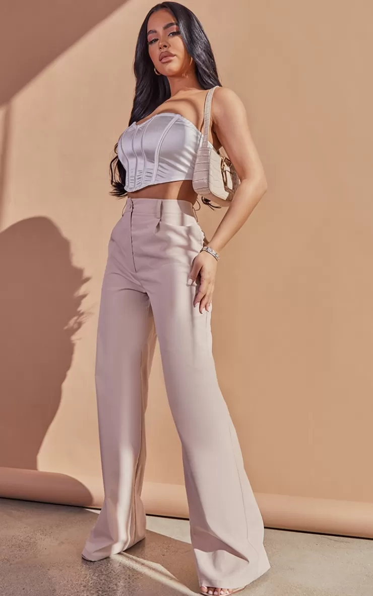 PrettyLittleThing Petite Peach Skin Straight Leg Pants< Going Out
