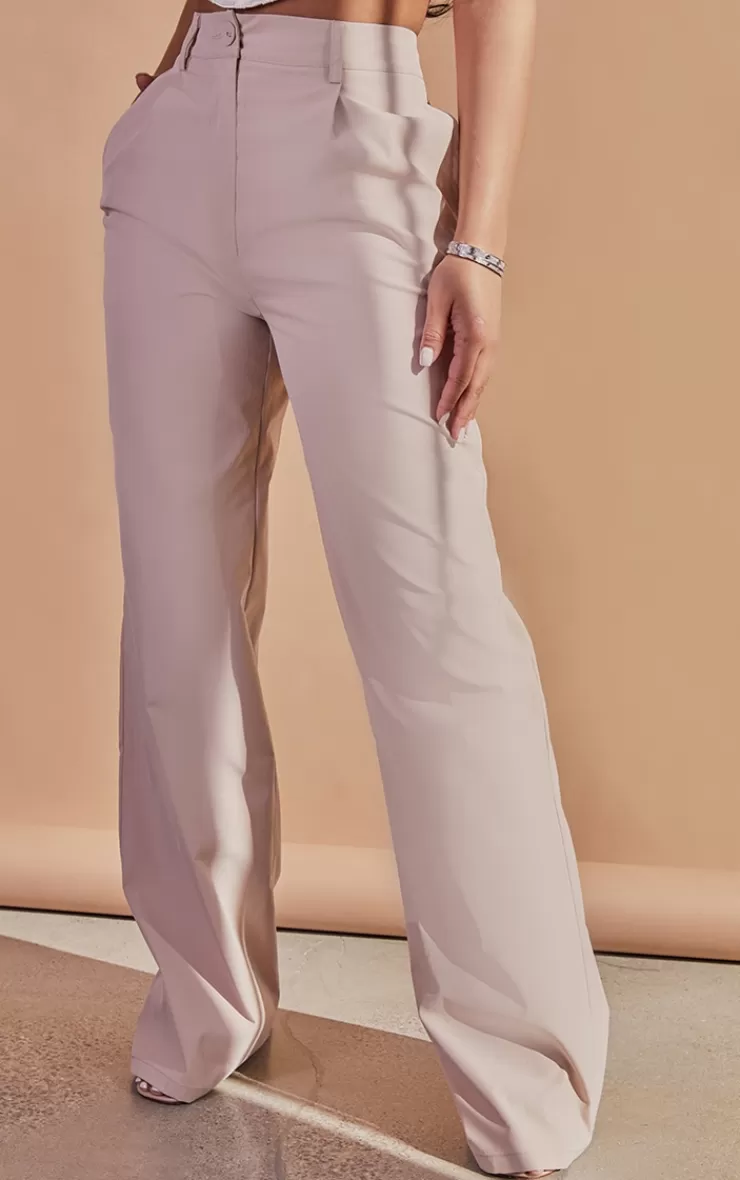 PrettyLittleThing Petite Peach Skin Straight Leg Pants< Going Out