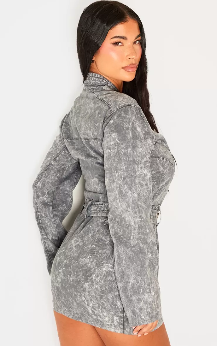 PrettyLittleThing Petite Long Sleeve Fitted Mini Dress With Belt Detail< Going Out