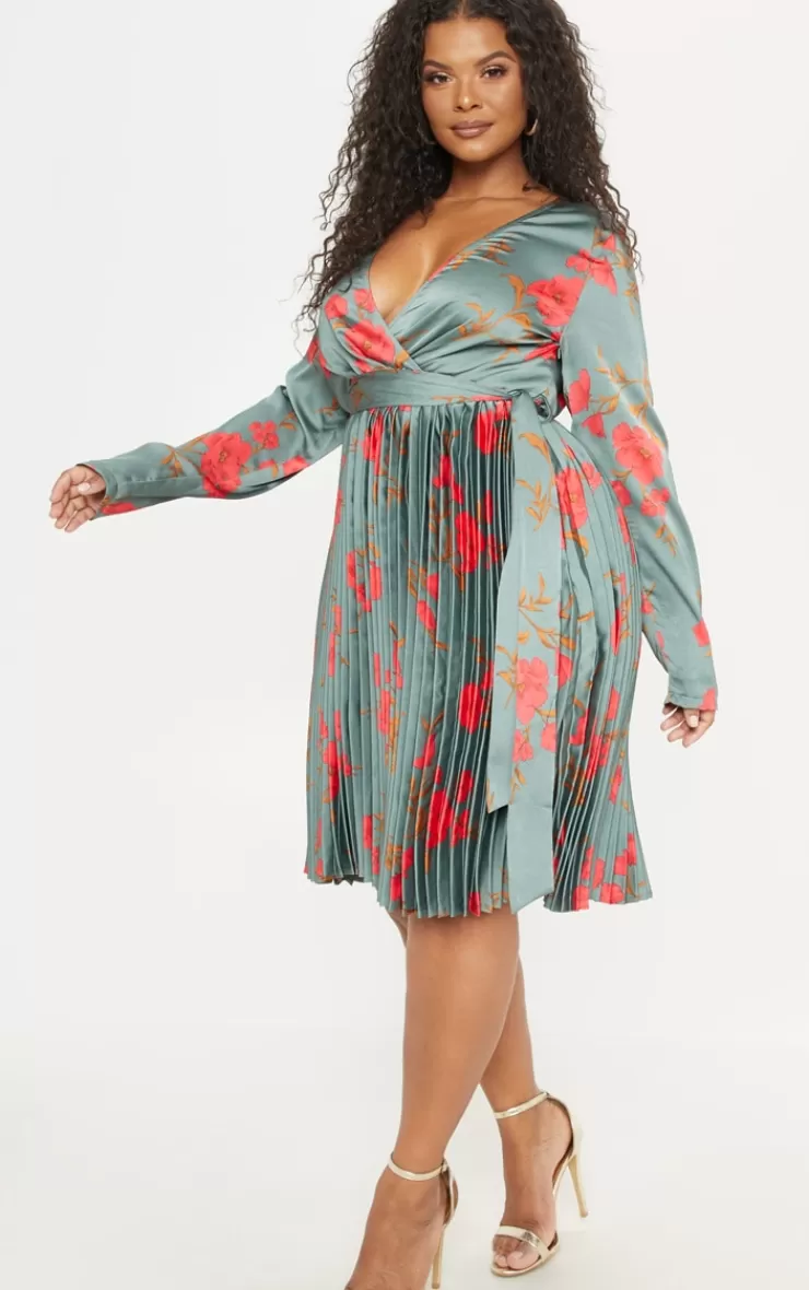 PrettyLittleThing Plus Floral Print Long Sleeve Pleated Midi Dress< Plus Size Wedding Guest Dresses