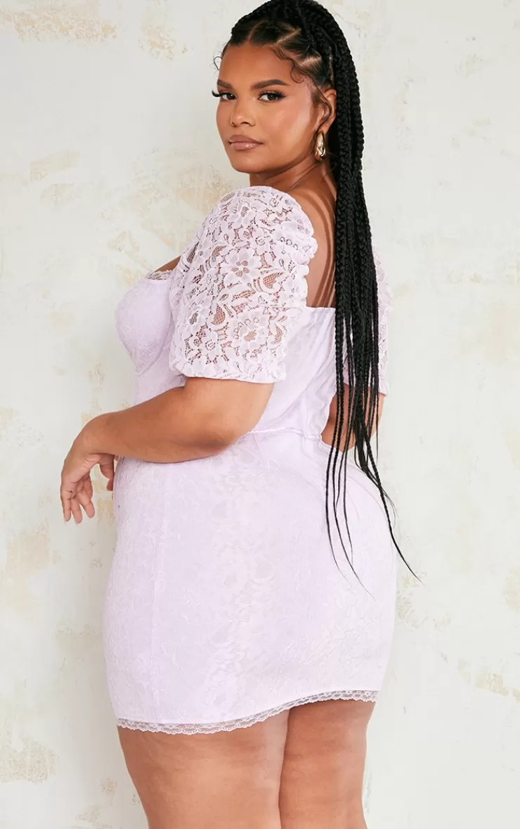 PrettyLittleThing Plus Lace Cup Detail Bodycon Dress< Wedding Shop