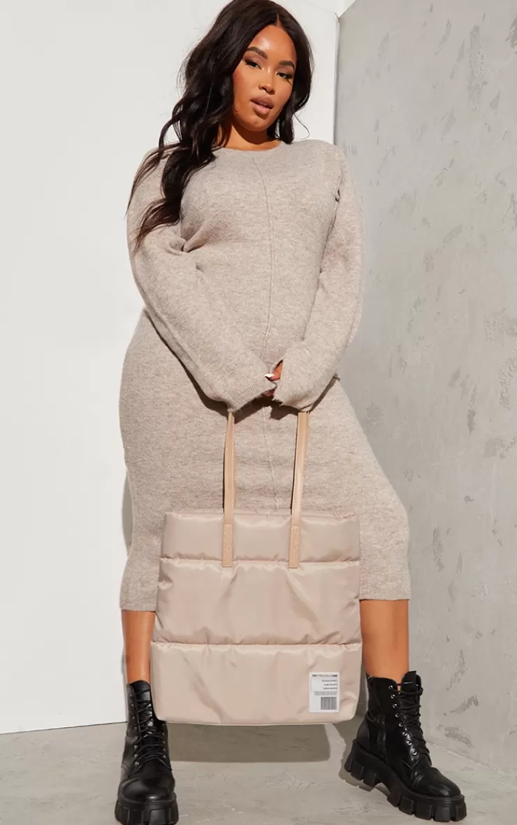 PrettyLittleThing Plus Knitted Seam Front Midaxi Dress< Midi Dresses