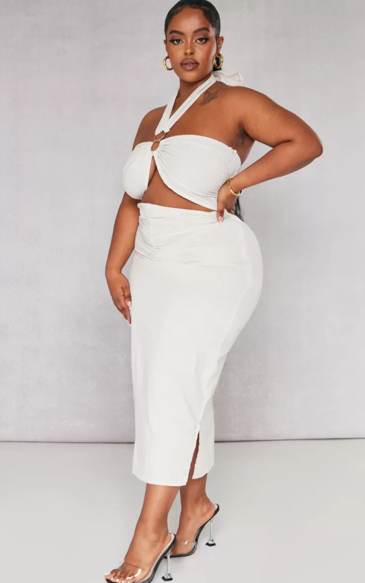 PrettyLittleThing Plus Ring Detail Halterneck Midi Dress< Wedding Guest Dresses