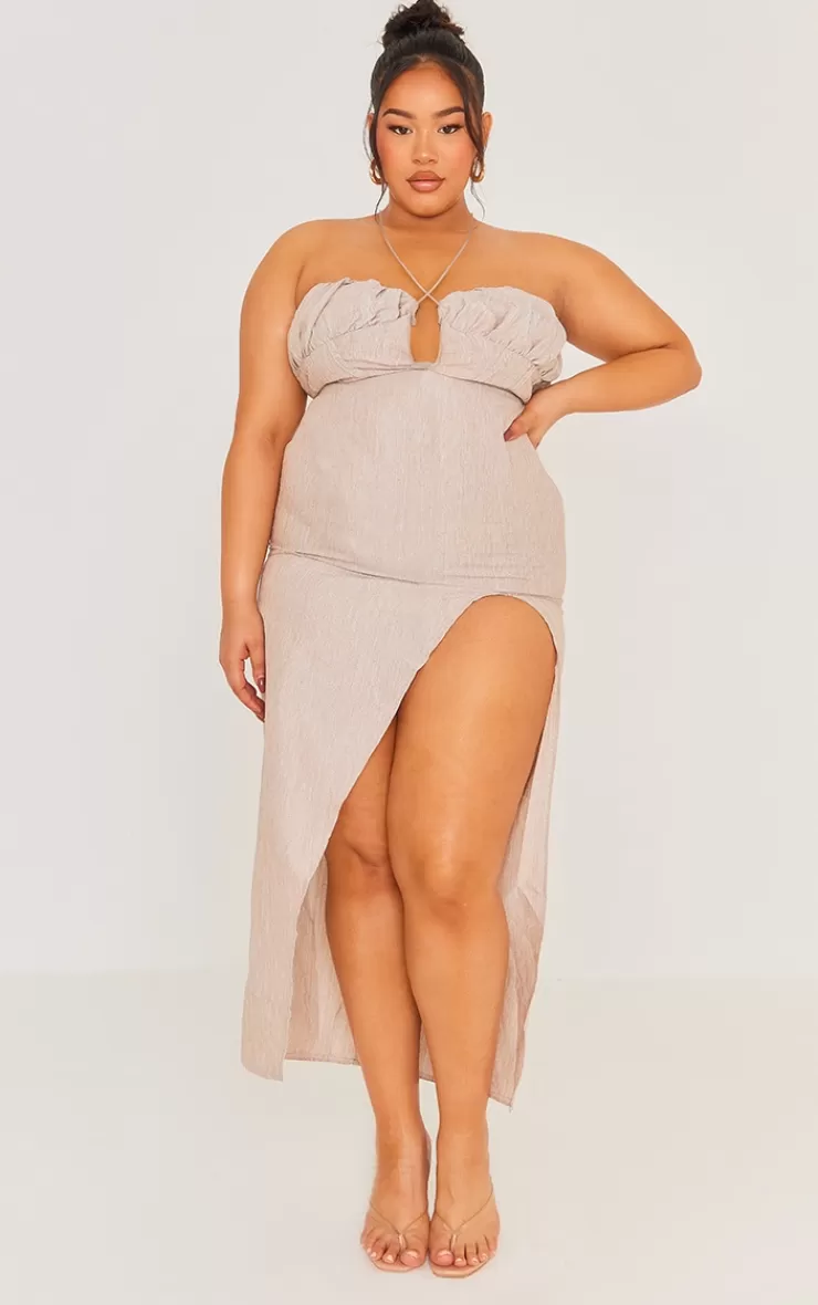 PrettyLittleThing Plus Side Split Halterneck Midi Dress< Midi Dresses