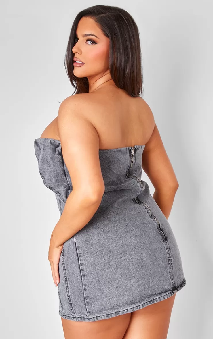 PrettyLittleThing Plus Seam Fold Over Bust Detail Denim Dress< Denim Dresses
