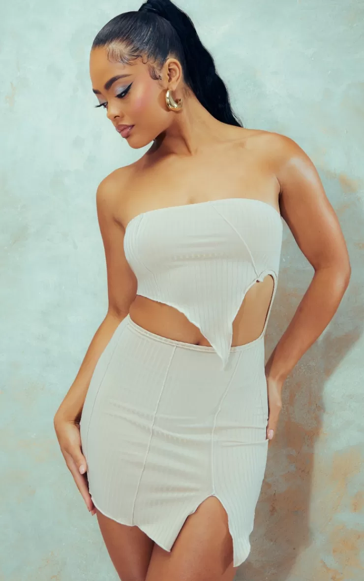 PrettyLittleThing Overlocked Distressed Seam Detail Cut Out Bodycon Dress< Mini Dresses