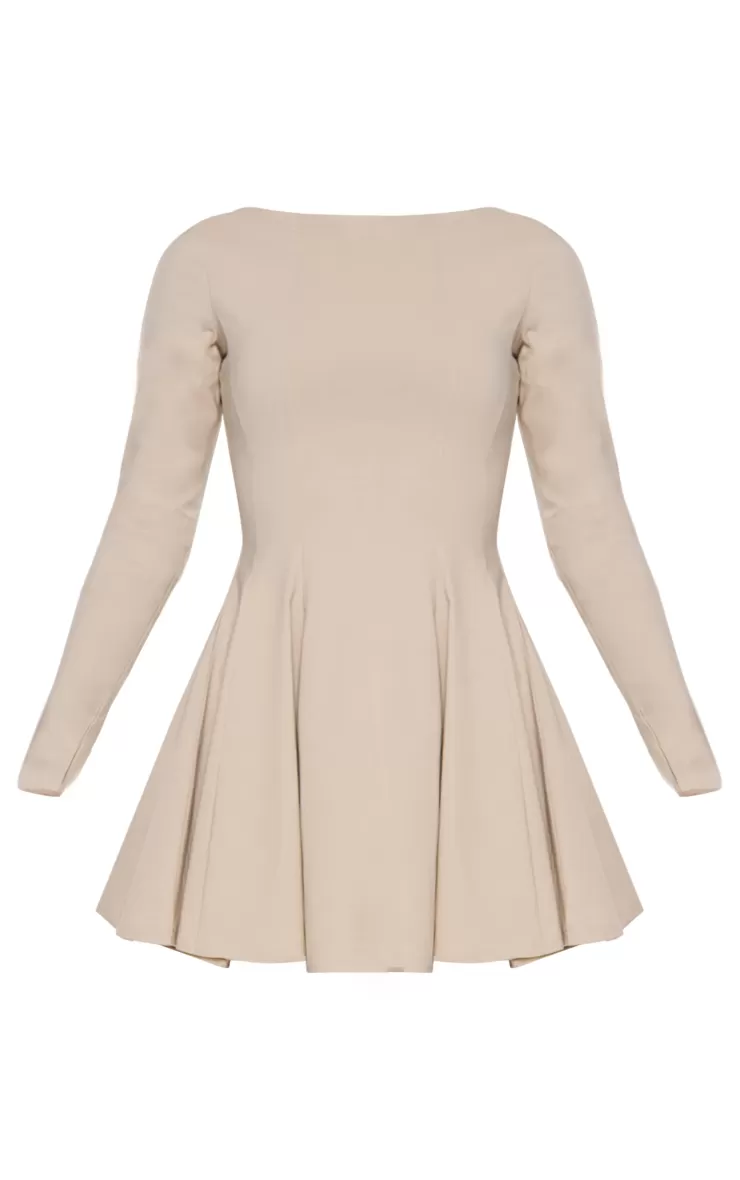 PrettyLittleThing Stretch Woven Boat Neck Long Sleeve Pleated Shift Dress< Shift Dresses