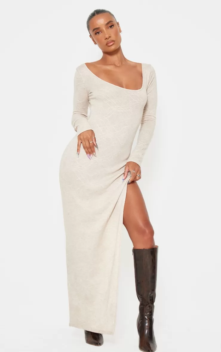 PrettyLittleThing Textured Lace Up Back Detail Maxi Dress< Maxi Dresses