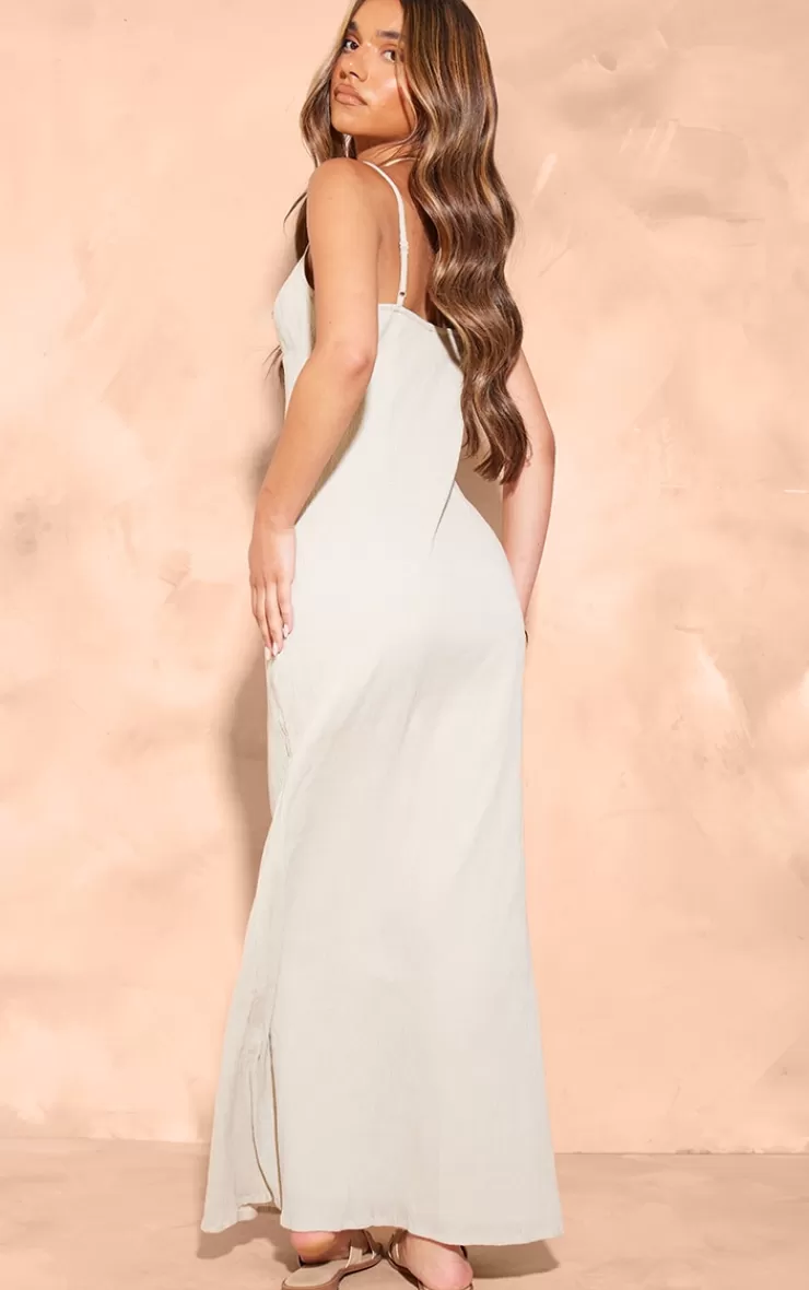 PrettyLittleThing Textured Strappy Maxi Dress< Maxi Dresses