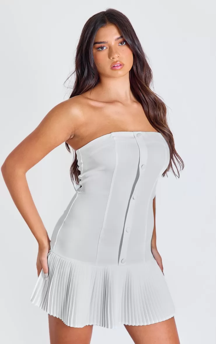 PrettyLittleThing Satin Bandeau Pleated Shift Dress< Strapless Dresses